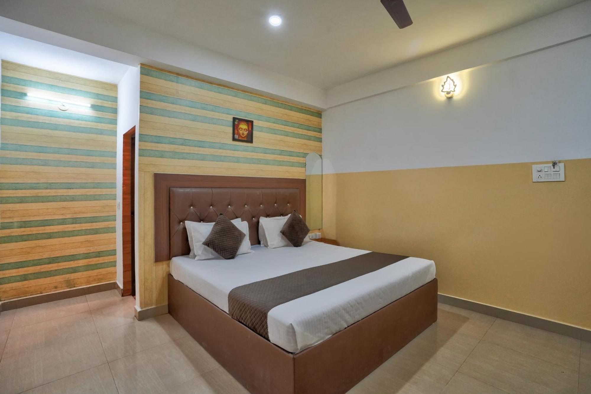 14 Door Home Stay Calangute Buitenkant foto