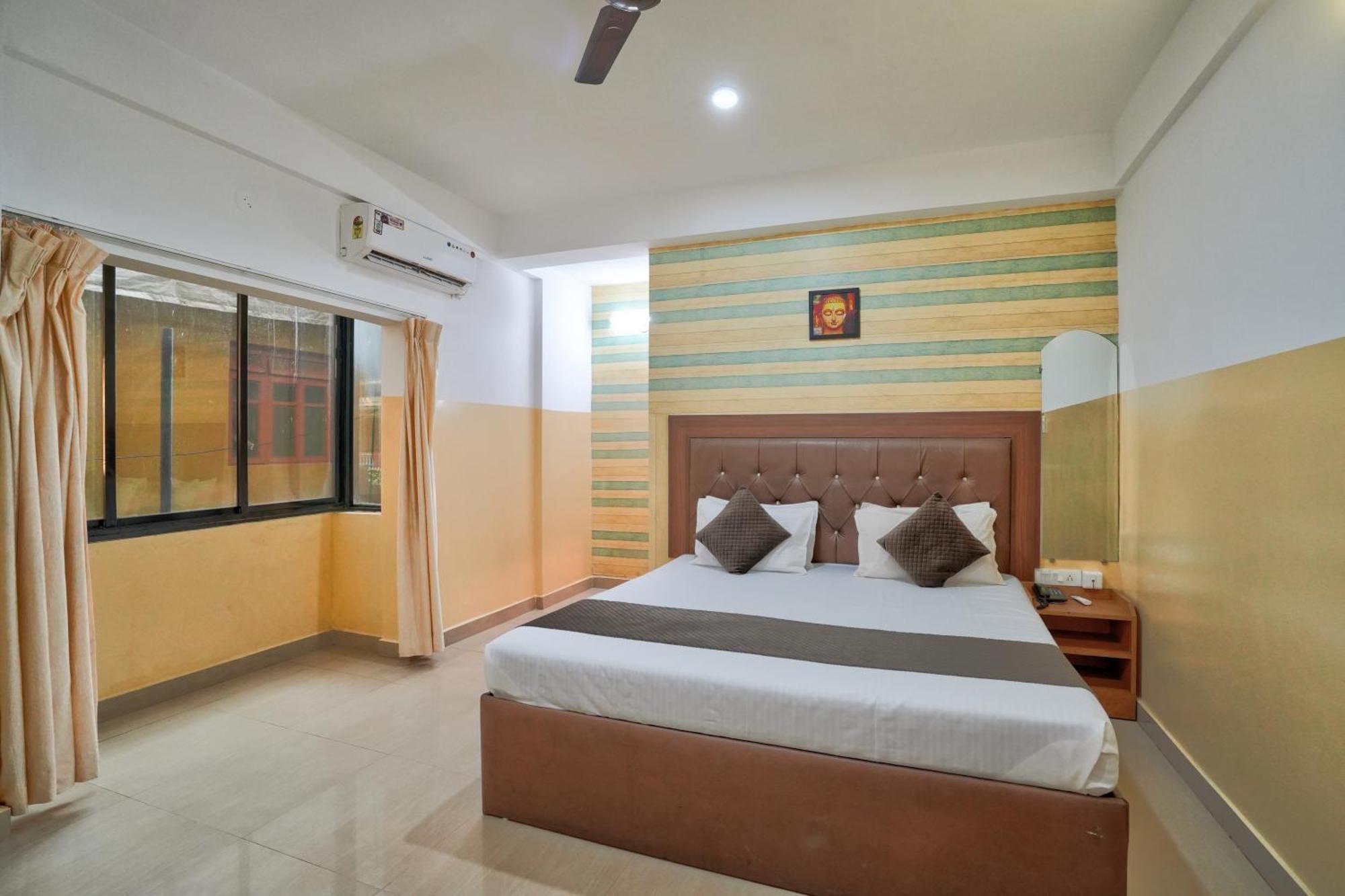 14 Door Home Stay Calangute Buitenkant foto